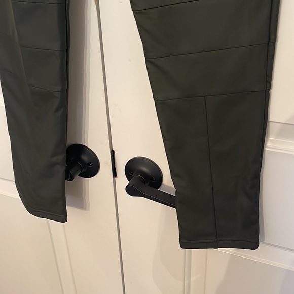 Plush Legging - Picture 6 of 11